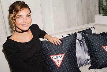 Camren Bicondova Nude