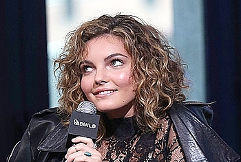 Camren Bicondova Nude