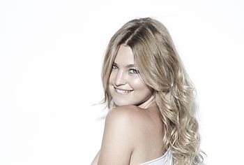 Jennifer Akerman Nude