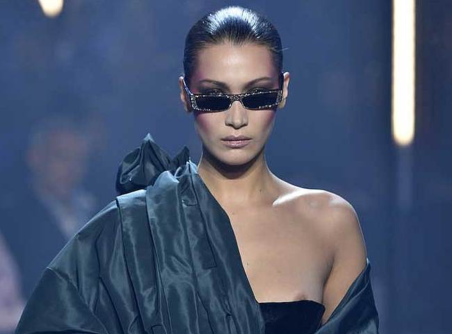 Bella Hadid Nude Celebrity