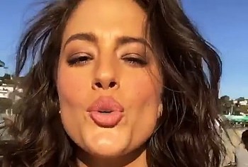 Ashley Graham Nude Celebrities