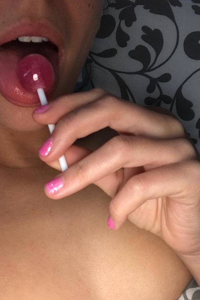 Caitlin Stasey Nude Pussy