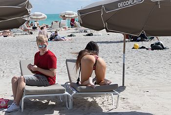 Claudia Romani Nude Leaked Celebrity