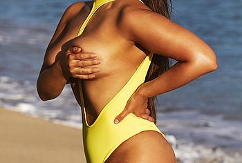 Ashley Graham nude leaked model