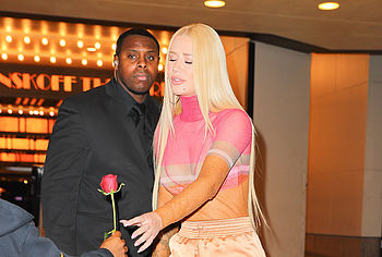 Iggy Azalea nude leaked celebs