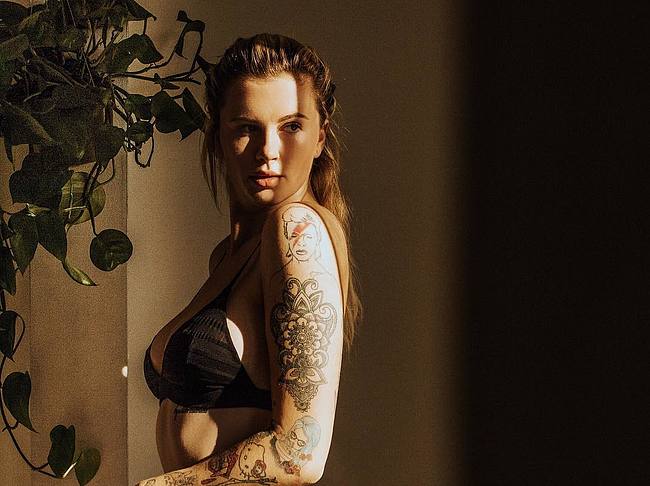 Ireland Baldwin nude celebs