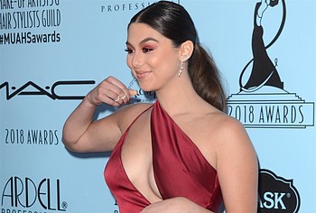 Kira Kosarin nude