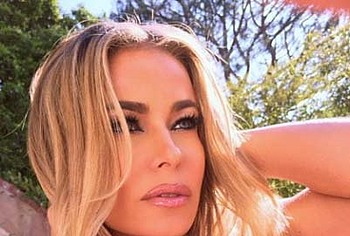 Carmen Electra Nude