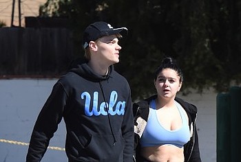 Ariel Winter nude