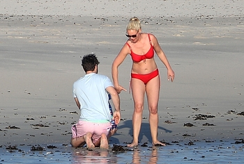 Katherine Heigl nude