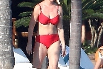 Katherine Heigl nude