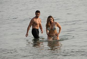 Kelly Brook nude