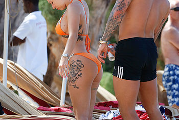 Olivia Buckland nude