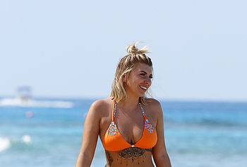 Olivia Buckland nude