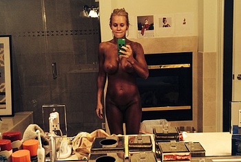 Jenny McCarthy Nude Thefappening