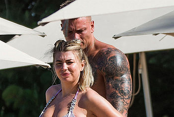 Olivia Buckland nude