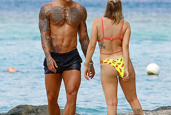 Olivia Buckland nude