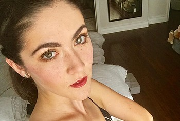 Isabelle Fuhrman nude