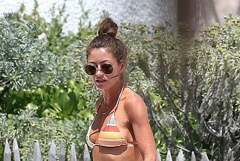 Rebecca Gayheart nude