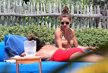 Rebecca Gayheart nude