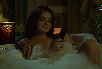 Ariel Winter nude