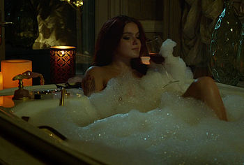 Ariel Winter nude