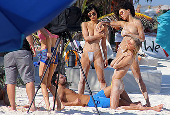 Danielle Knudson nude