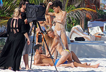 Danielle Knudson nude