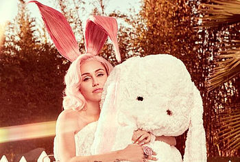 Miley Cyrus nude