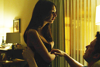 Emily Ratajkowski nude