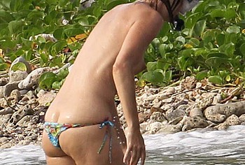 Paulina Porizkova nude