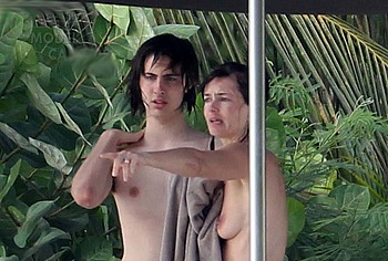 Paulina Porizkova nude