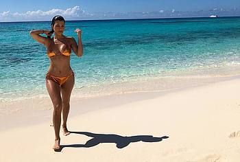 Kourtney Kardashian nude