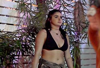 Ariel Winter nude