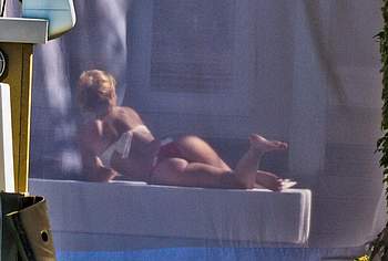 Shakira nude