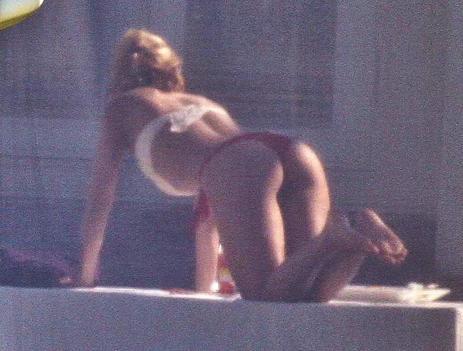 Shakira nude