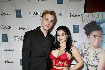 Ariel Winter nude