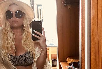 Jessica Simpson nude