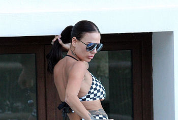 Chantelle Connelly nude