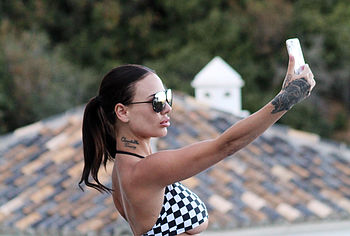 Chantelle Connelly nude