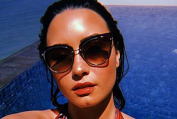 Demi Lovato nude