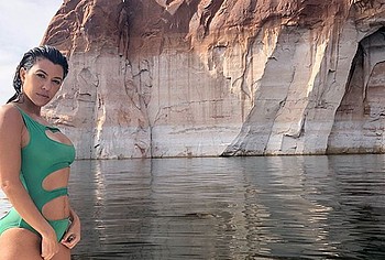 Kourtney Kardashian nude