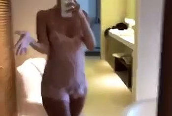 YesJulz nude