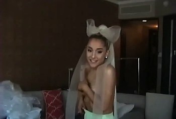 Ariana Grande nude