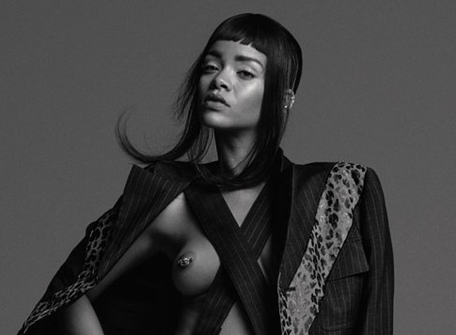 Rihanna nude