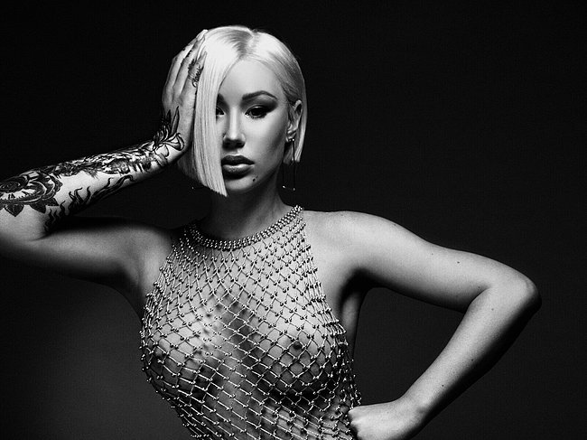 Iggy Azalea nude