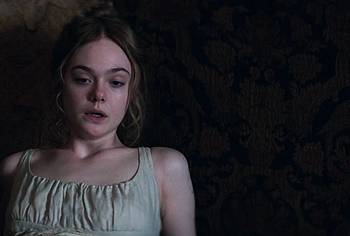 Elle Fanning nude