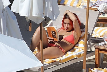 Rita Ora nude