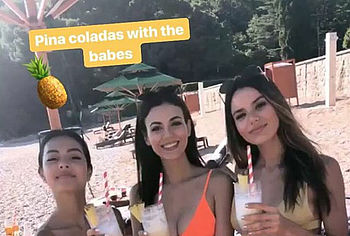 Victoria Justice nude