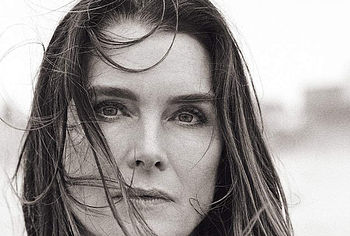 Brooke Shields nude